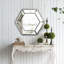 Miroir mural hexagonal 20 po x 18 po avec design contemporain en verre, miroir décoratif pour le salon, l'entrée, la chambre à coucher
