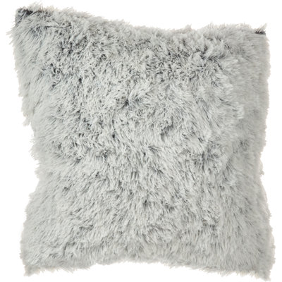 Coussin en fausse fourrure Juneau