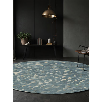 Tapis gris soyeux et moelleux