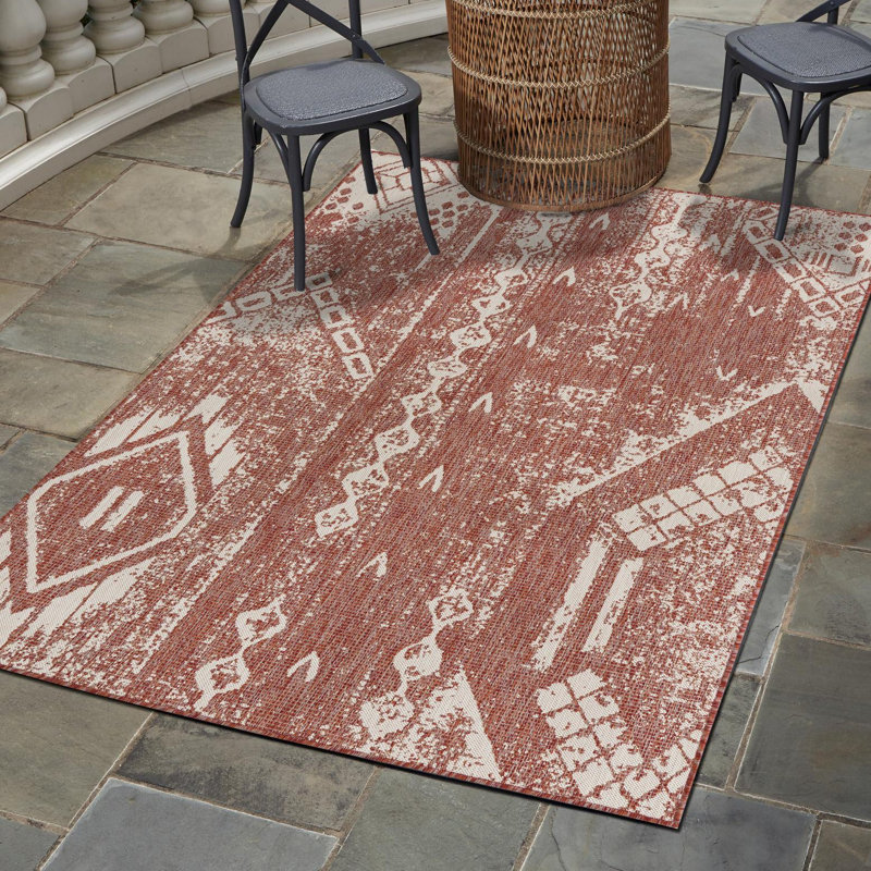 Tapis intérieur / extérieur rouge rouille en polypropylène tissé à la machine Loreen, Rectangle 4pi x 6 pi