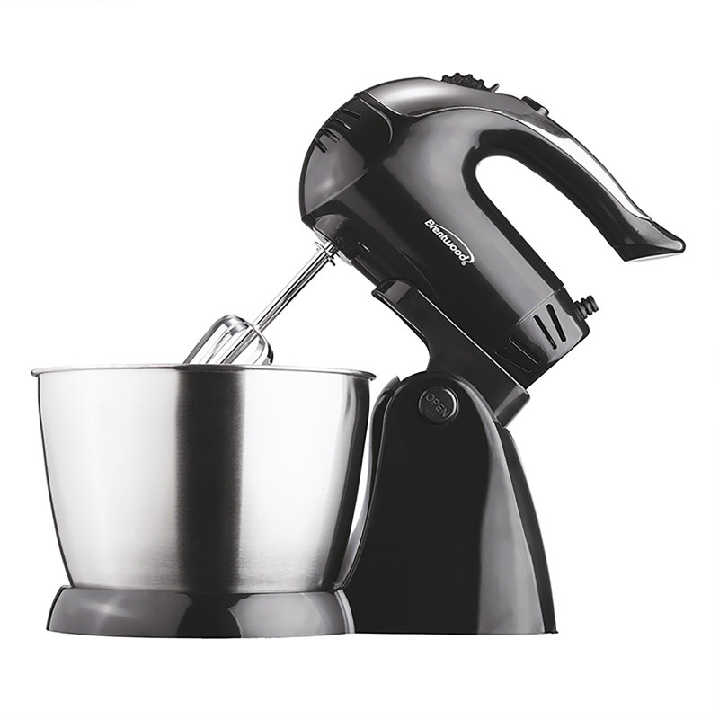 Brentwood 5 Speed 3 Quarts Hand Mixer, Black