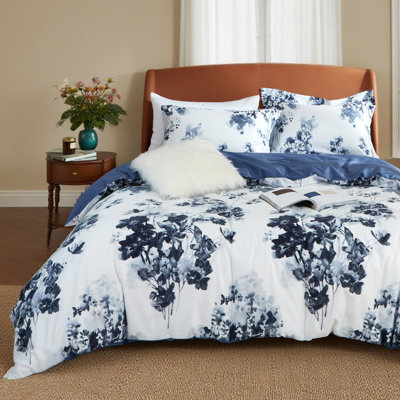 Lunaria 3-Piece Navy Watercolor Duvet Cover Set, 100% Long-Staple Cotton, Soft & Breathable Comfort