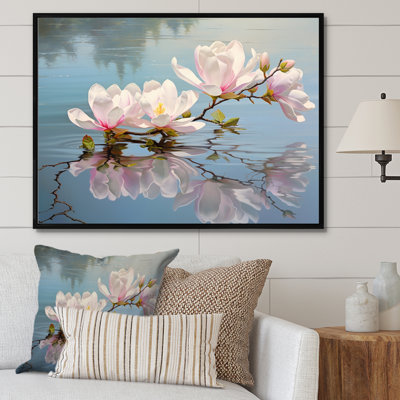 «White Gray Magnolias Magnolia Reflections II», reproduction sur toile encadrée