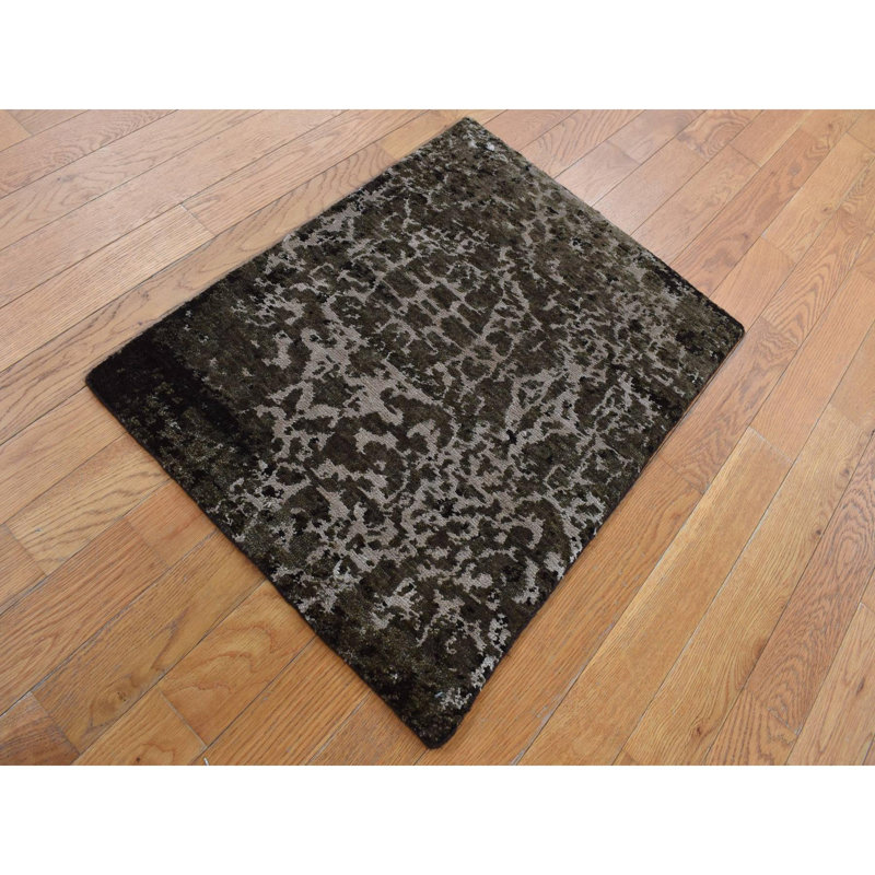 Tapis vert nouvel âge 2 pi x 2 pi 9 po Zykell