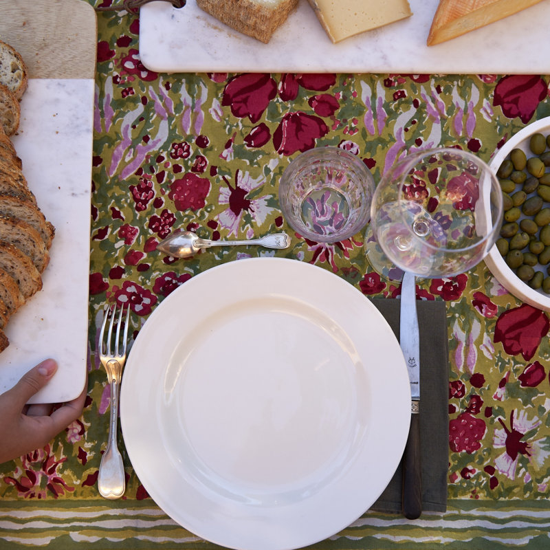 Jardine Tablecloth, 71" W x 71" L