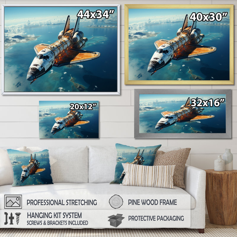 «Selig Space Shuttle Orbiting Earth I On», reproduction sur toile, H 30 po x l 40 po x P 1,5 po, Cadre simple noir