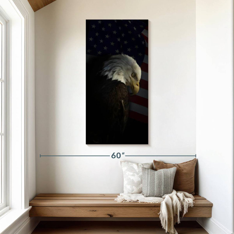 Pygargue à tête blanche patriotique, H 48 po x l 24 po