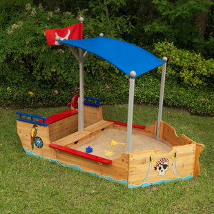 Boat-shaped sand box with Cover