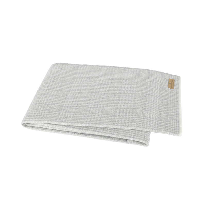 Sutton Plaid Throw, Light Gray Houndstooth
