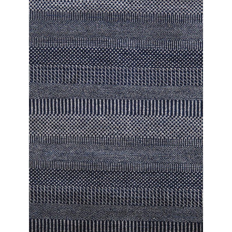 Striped Area Rug in Navy/Gray, Rectangle 5'10" x 9'6"