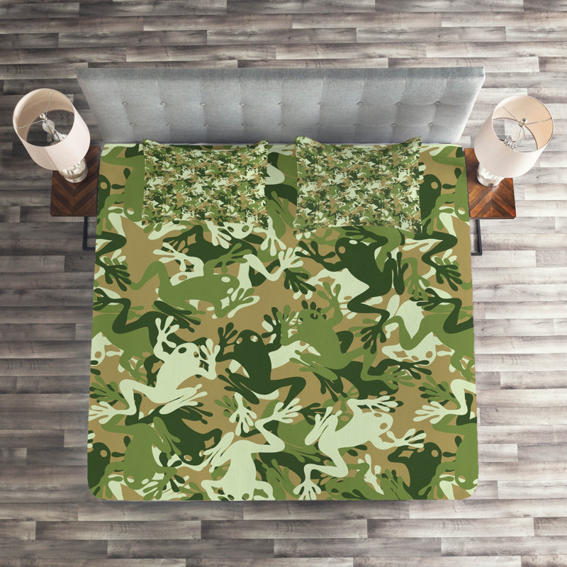 Coastal Polyester Camouflage Coverlet