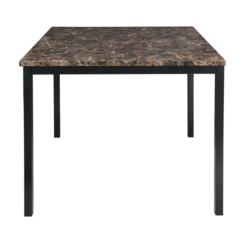 Table à hauteur de comptoir