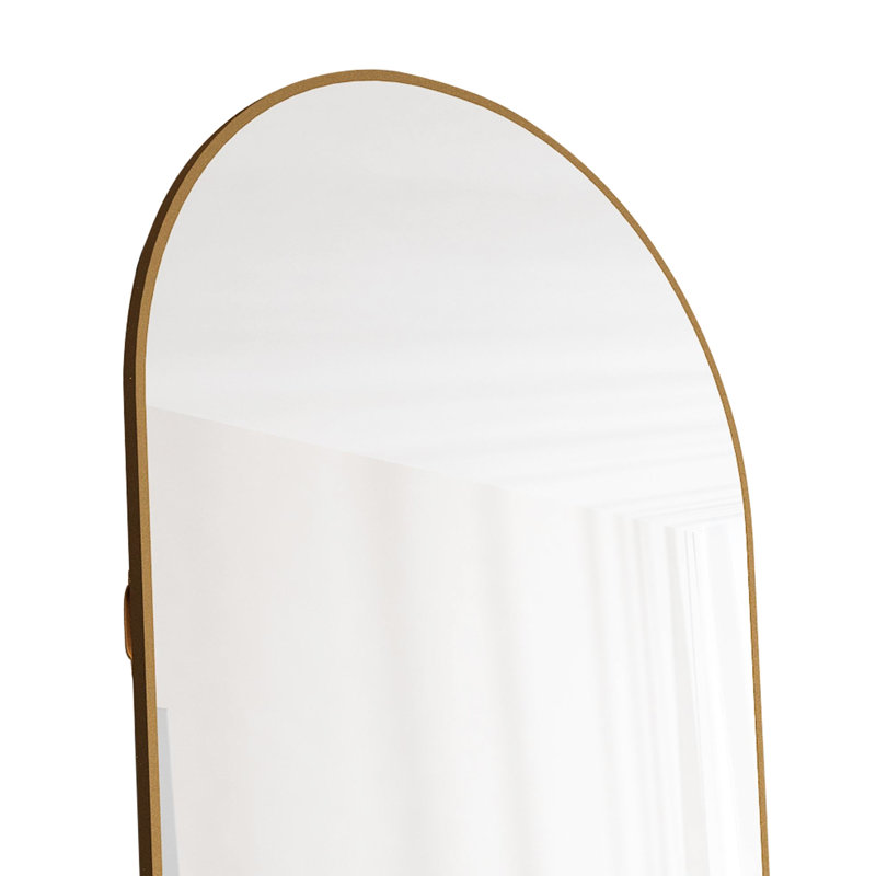 Grand miroir arqué pleine grandeur avec cadre en alliage d'aluminium doré, hauteur 64,9 po, largeur 23,2 po, pour le salon et l'entrée
