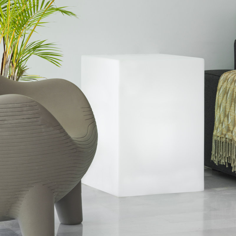 Cube illuminé - Tabouret multifonctionnel, lumière ambiante ou lumière de paysage. USB rechargeable.
