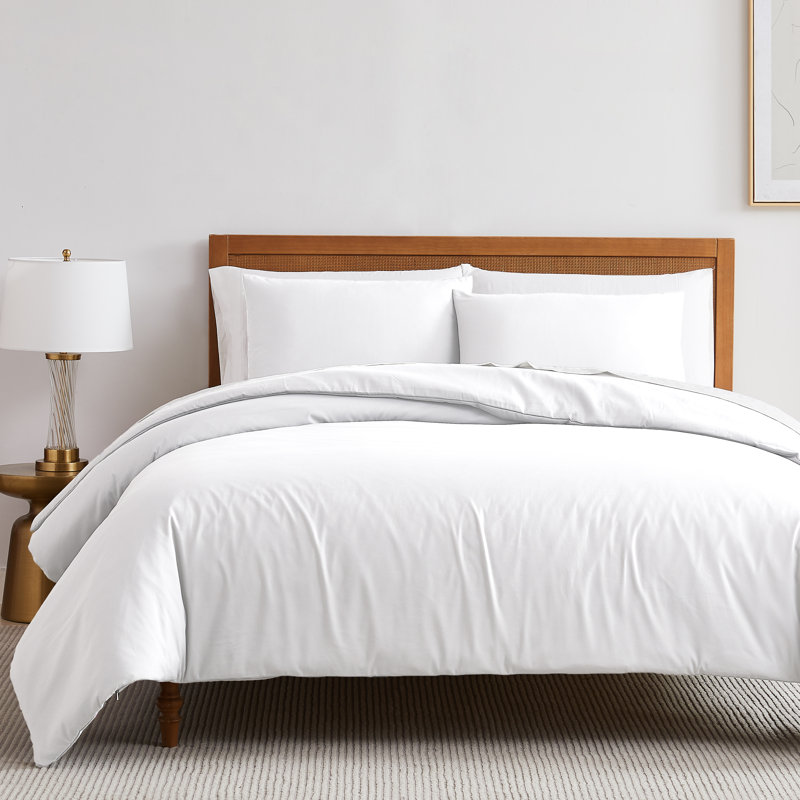 Vilano Springs ® Oversized Duvet Cover Set Microfiber with corner ties and zipper closure, Bright White