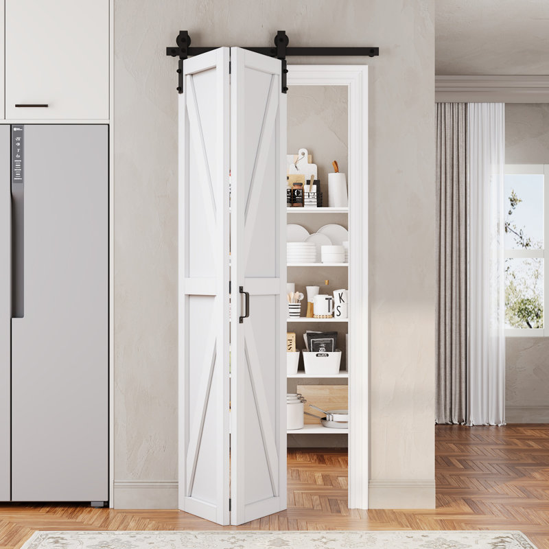Porte de grange pliante blanche en forme de K, âme pleine, préassemblée, 91,4 cm x 213,4 cm, avec trousse de quincaillerie d'installation (idéale pour les petits placards, garde-manger, buanderie, salle de bain)