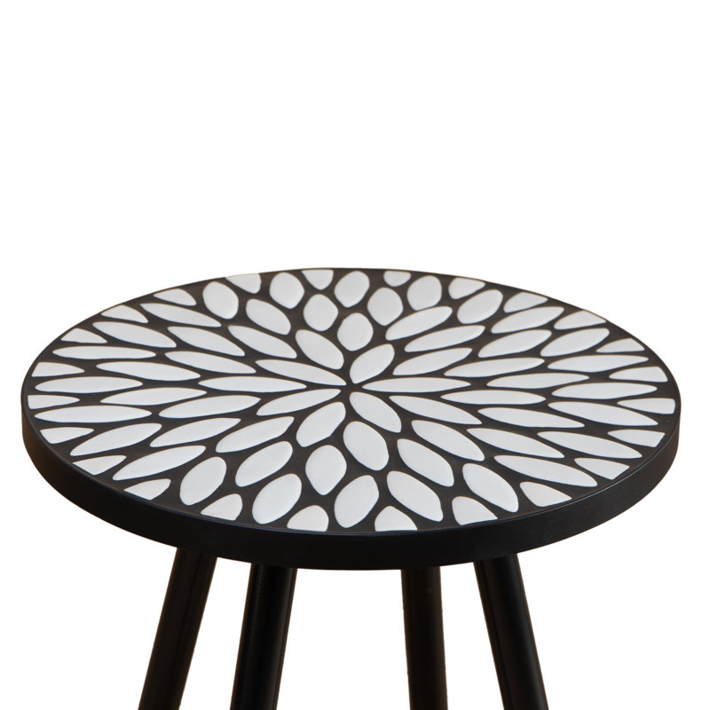 Laure 19.6" Patio Accent Table – Decorative Outdoor Concrete Side Table for Balcony, Garden & Small PatiO