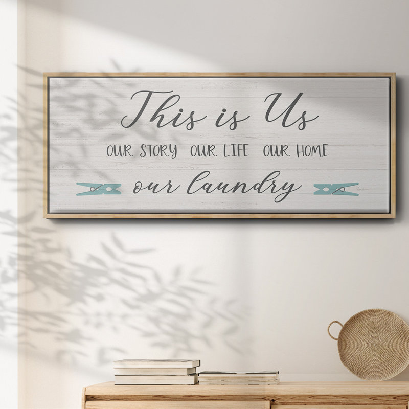 «Us and our Laundry», toile encadrée, H 20 po x l 50 po
