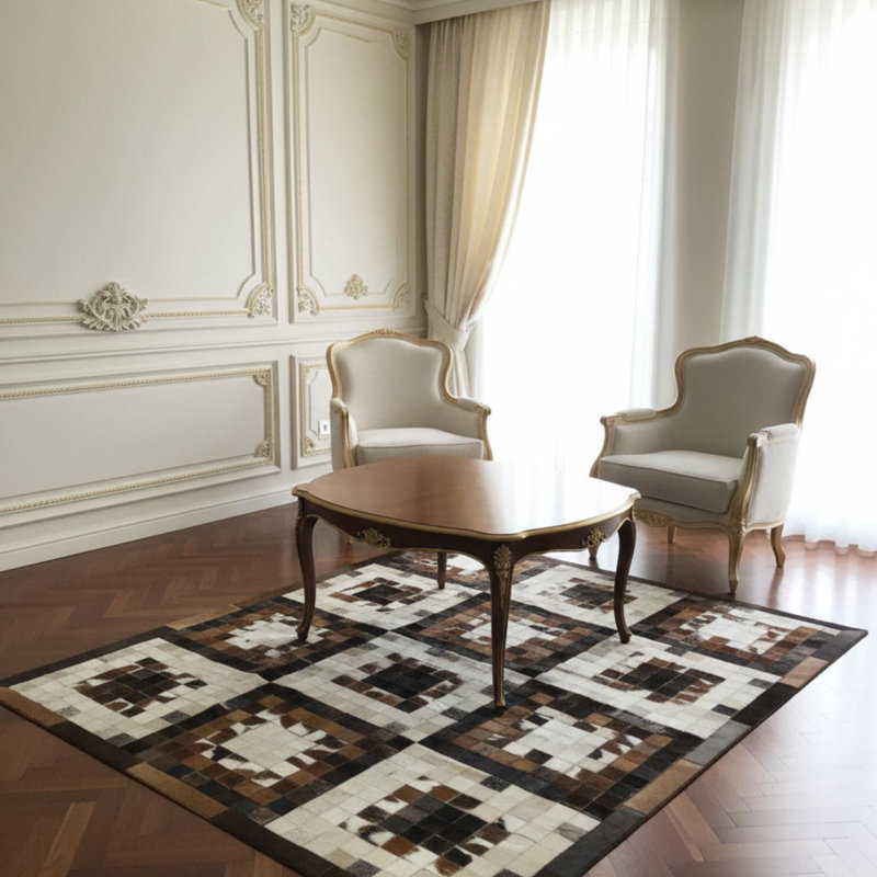 Tapis brun et blanc en peau de vache, patchwork géométrique, Rectangle 9 pi 6 po x 13 pi 6 po