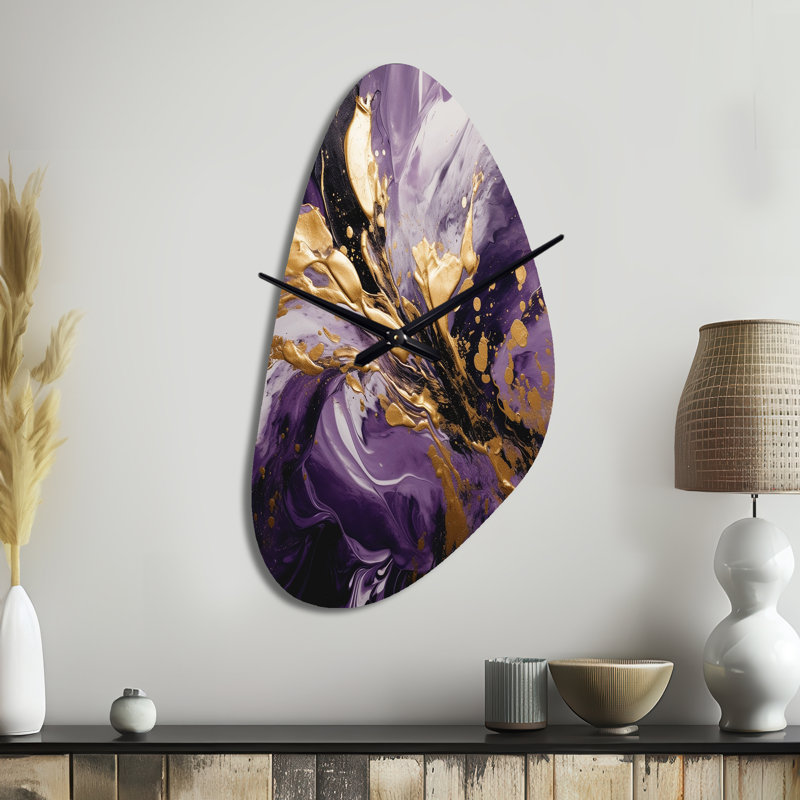 Mauve et or liquide Magic II - horloge murale abstraite de forme unique en métal, impression d'horloge murale, Grand