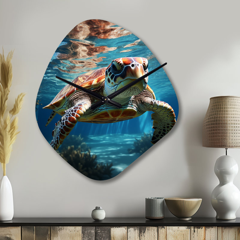 Tortue aquatique Wanderer in Ocean - tortue horloge asymétrique en métal, horloge murale moderne, Petit