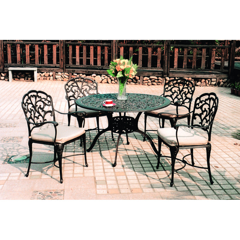 Cartee 48'' Round Dining Table