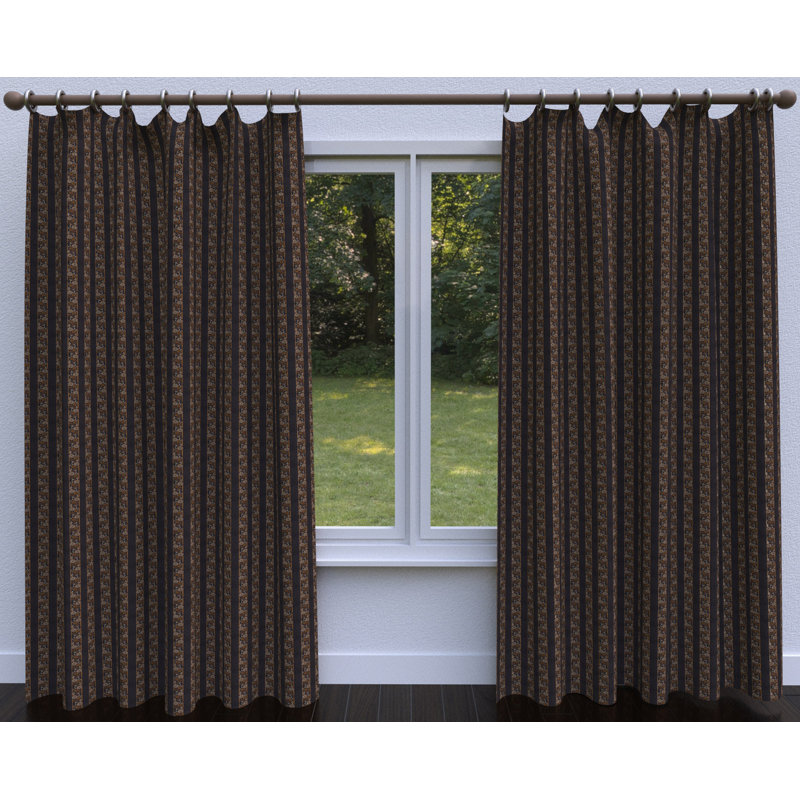 Tissu rayé brodé, Rouge / Noir