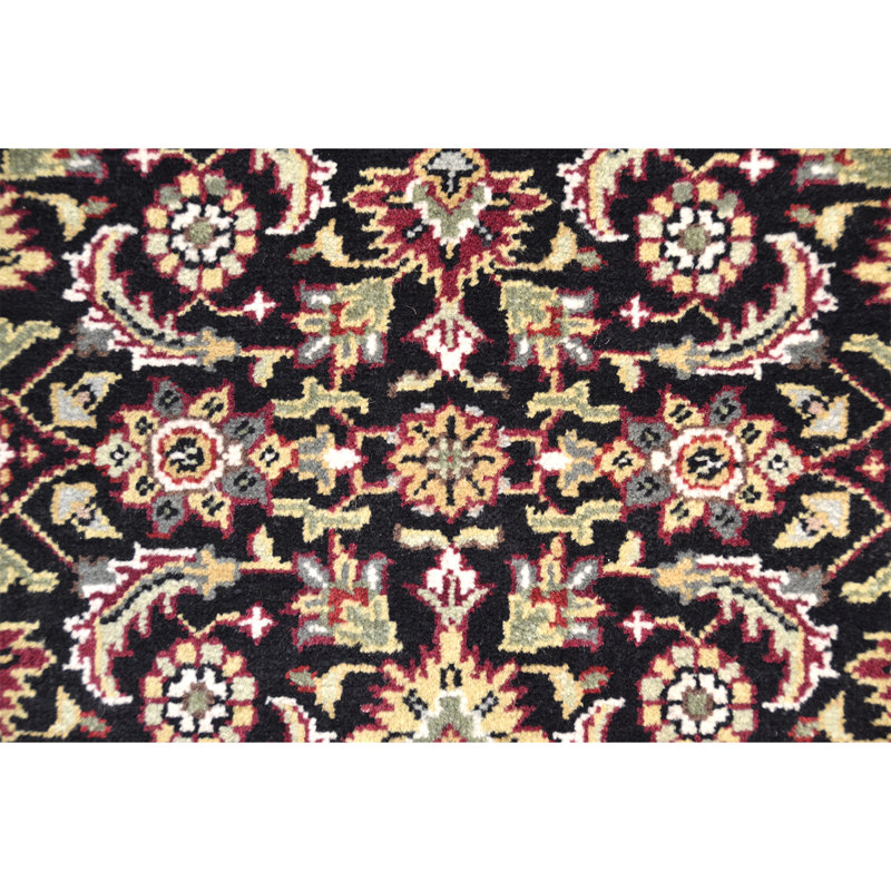 Wool Floral Area Rug, Rectangle 3' x 5'