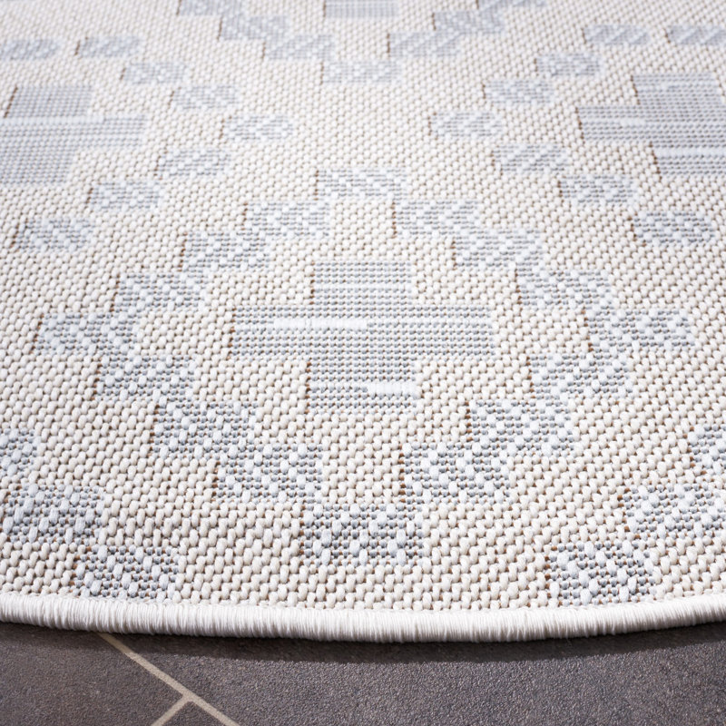 Martha Stewart Indoor Outdoor Performance Machine Washable Geometric Indoor/Outdoor Area Rug, Round 6'7"