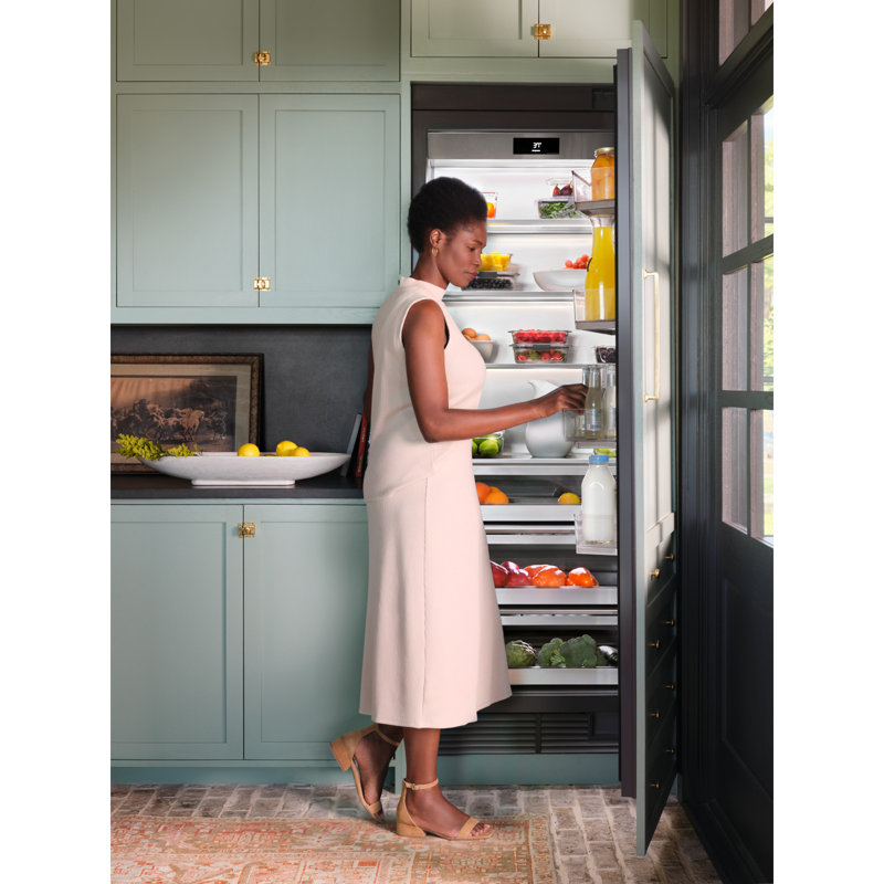30-Inch Integrated Column Freezer