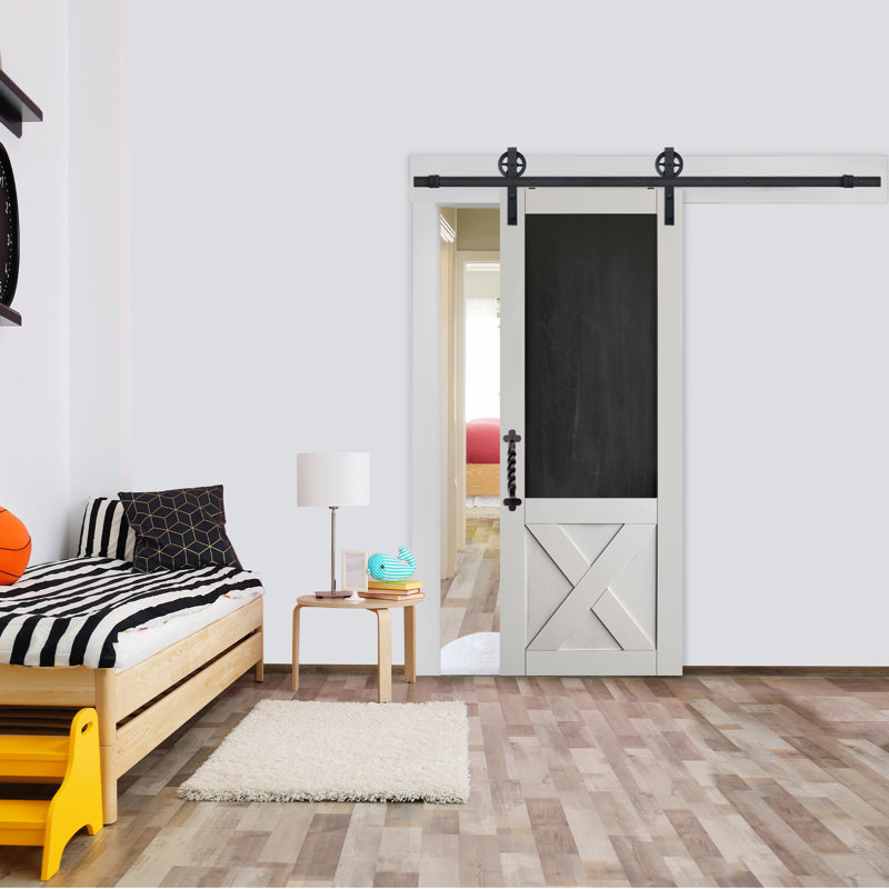 Porte de grange à panneau en bois manufacturé apprêté en X avec trousse de quincaillerie d'installation, 36 po x 84 po