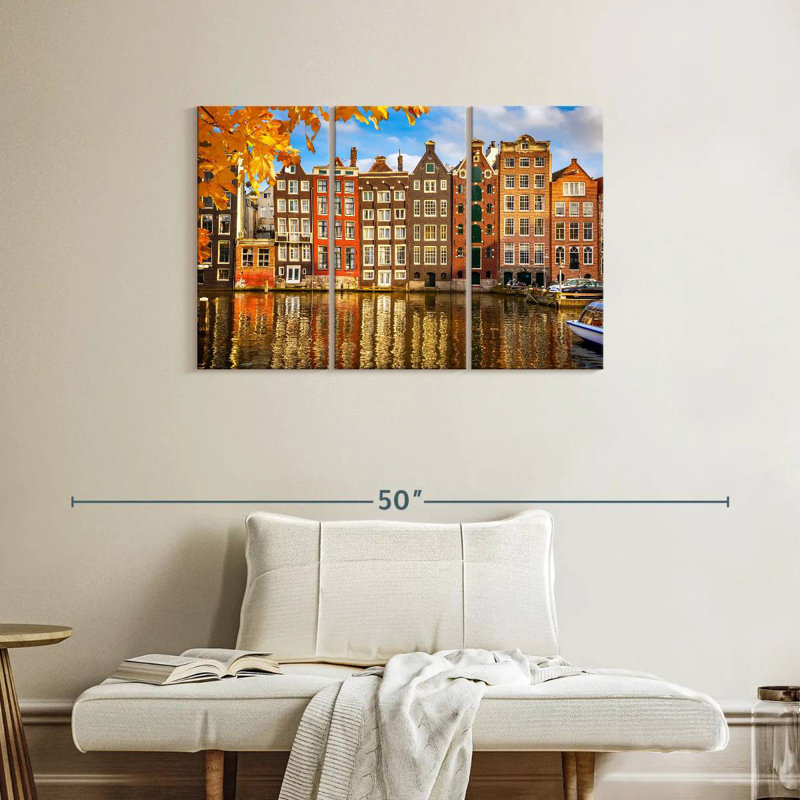 Bâtiments de Sireci au canal Amsterdam, H 24 po x l 38 po