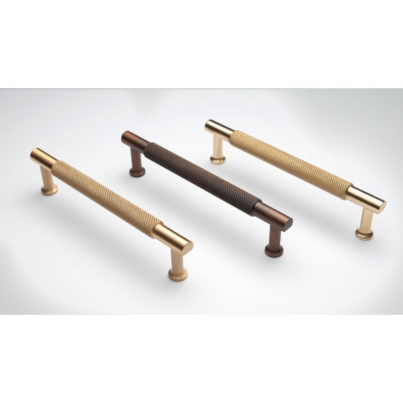 Bern 12.8 cm centre Bar Handle, Brushed Brass