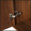 Meuble-lavabo mural avec lavabo en céramique blanche et porte à fermeture en douceur, conception écologique et peu encombrante