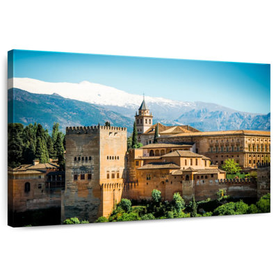 Nicci Alhambra Palace