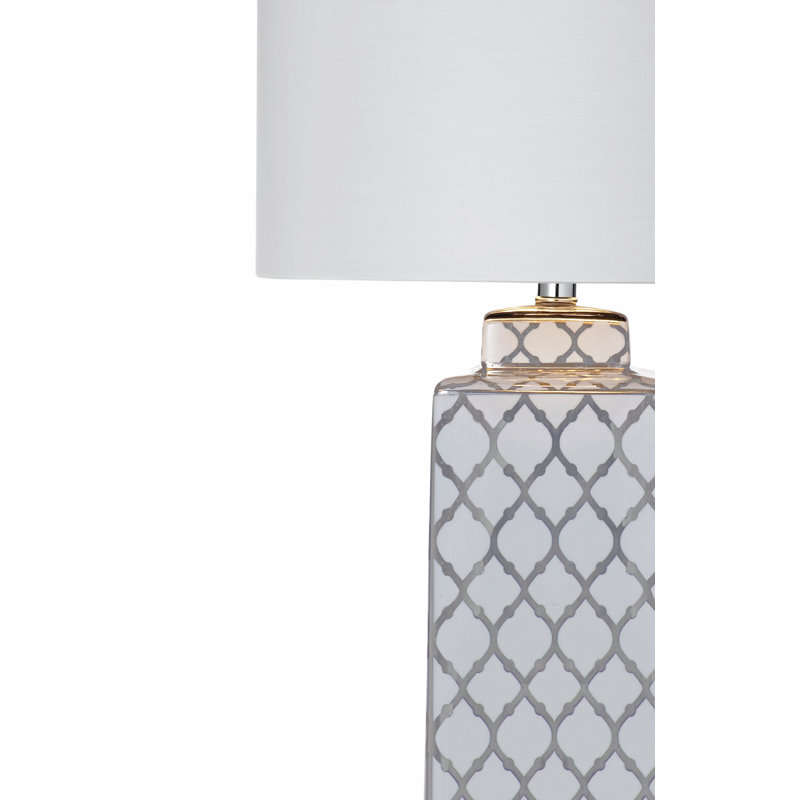 Lampe de table argentée / blanche 28 po Loudoun
