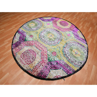 Tapis oriental rond 8 pi 1 po x 8 pi 1 po jaune pastel avec motif mamelouk, soie sari avec laine texturée, noué à la main