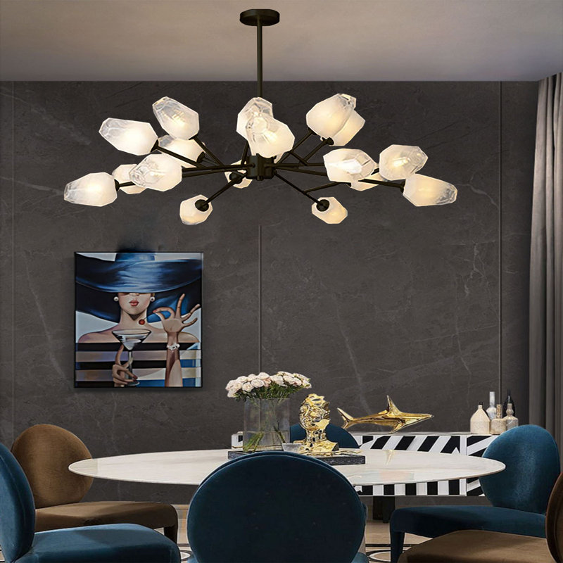 Luminaire suspendu linéaire spoutnik à 15 lumières Thekla avec détails en cristal