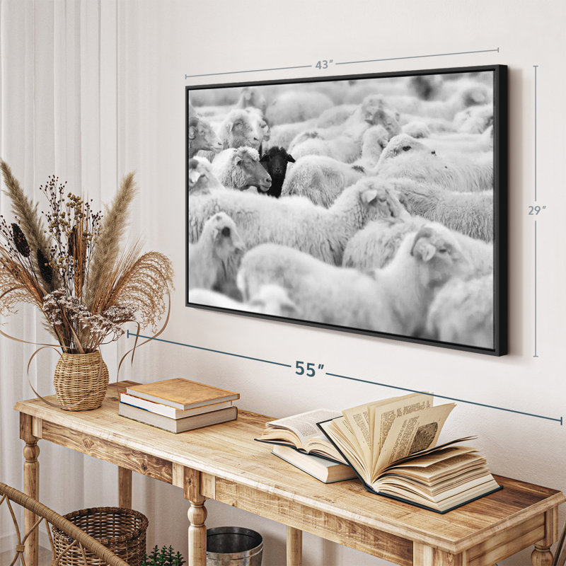 Animal «Mouton noir distinct», H 29 po x l 43 po