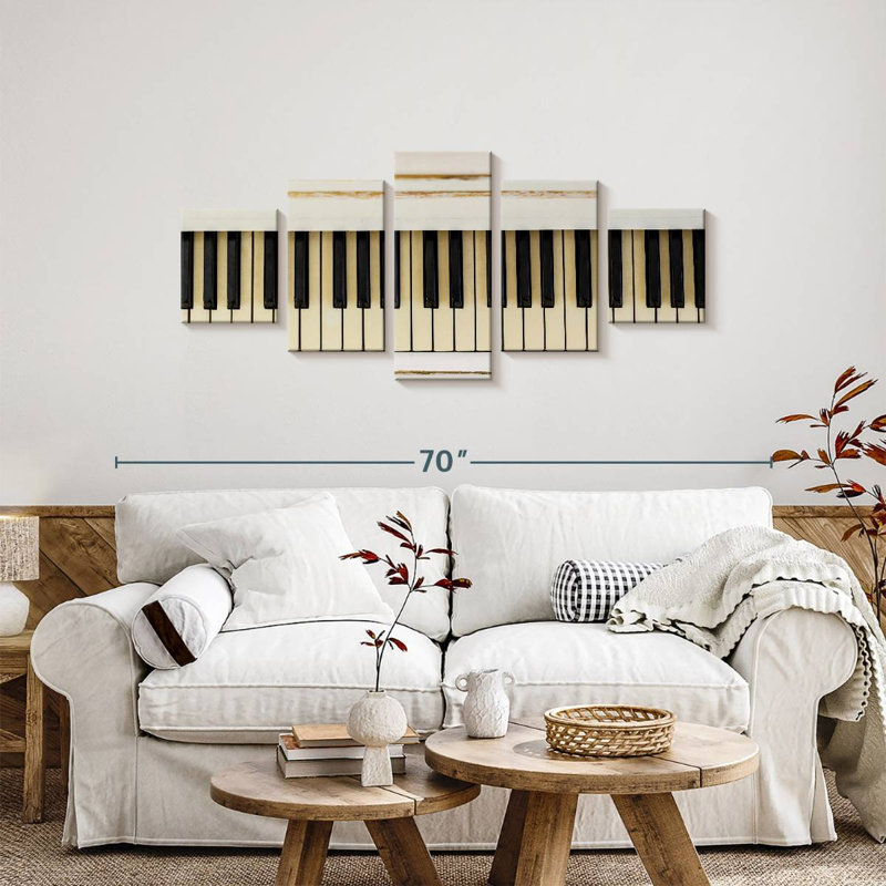 Vieux piano blanc, 24" H x 55" W