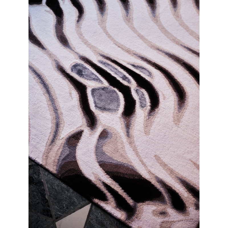 Chihuly Scallop Black Area Rug, Rectangle 4' x 6'