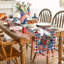 Ensemble de chemin de table et napperons Vases Flowers