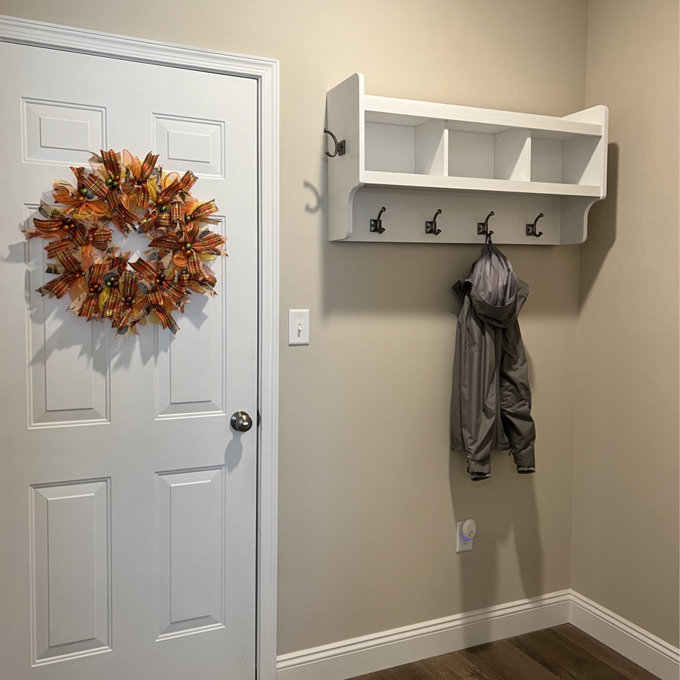 Arulappu 6 - Hook Wall Mounted Coat Rack - White Ash