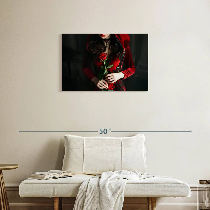 Kelan Lady Vampire, 20" H x 30" W
