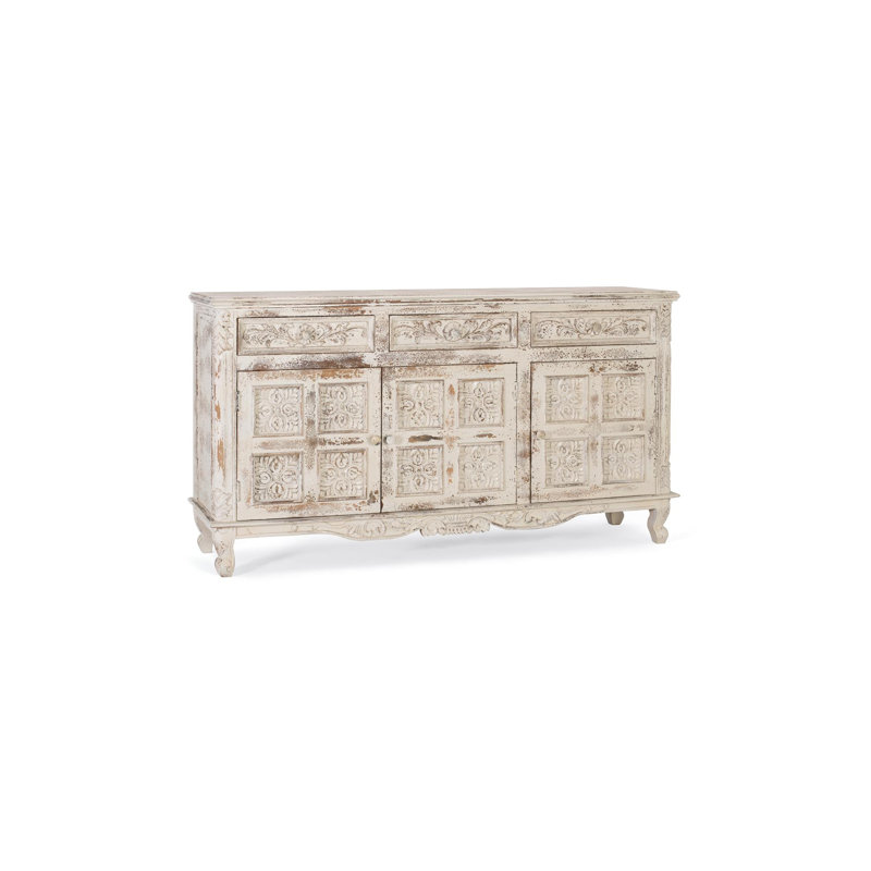 Cainnech Accent Chest