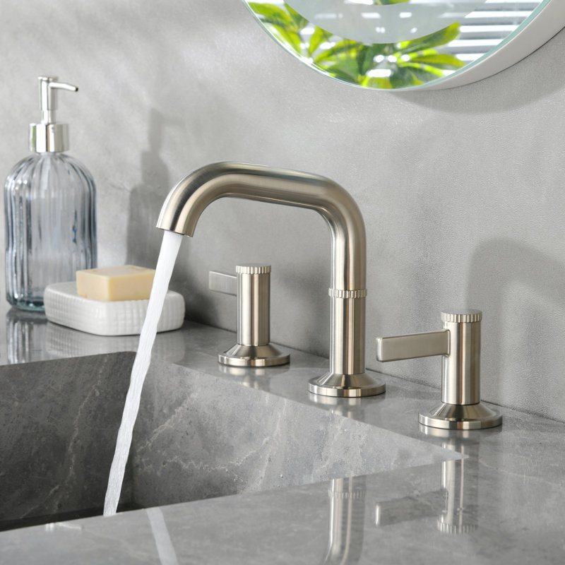 Robinet de salle de bain espacé à deux poignées Maesson - 1,2 gal / min - Nickel brossé, Nickel brossé