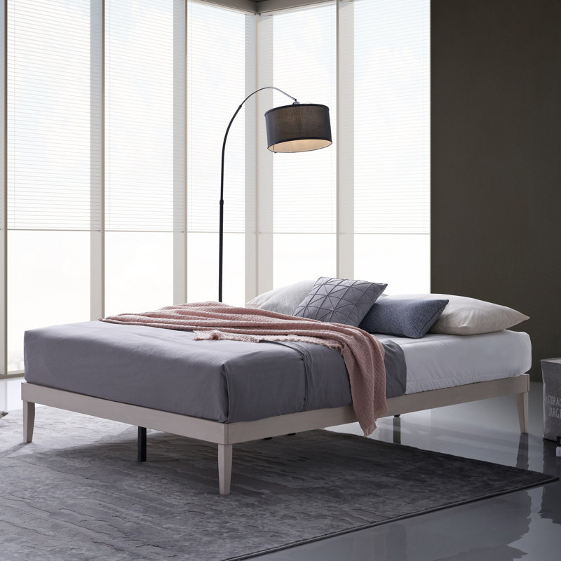 Lit plateforme en bois massif Artee, Blanc antique, Simple