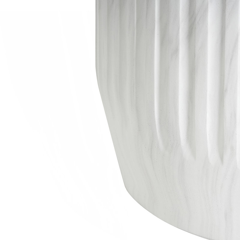 Table d'appoint d'extérieur sculptée, Blanc