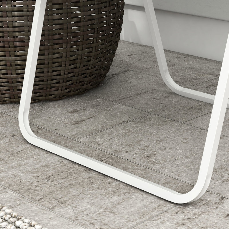 2 chaises de patio pliantes, chaises d'extérieur classiques pour le camping. Sièges portatifs portatifs pour jardin, cour arrière. Accoudoir bleu avec surface à griffes durable