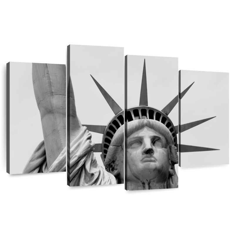 Statue Of Liberty In NYC, H 42 po x l 68 po